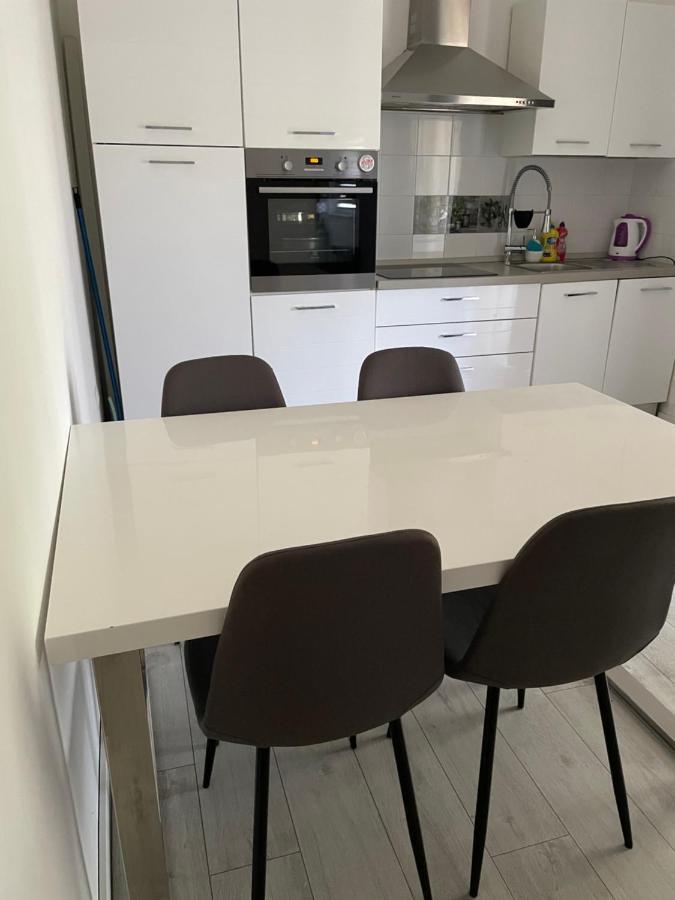 Apartamento Drenova Apartman Rijeka Exterior foto